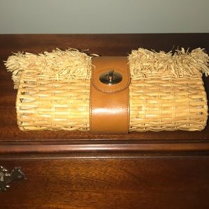 NWT Vineyard Vines Rattan clutch with leather trim